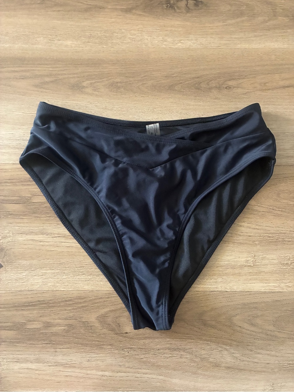 Women’s Black Crossover Bikini Bottom Size Medium NWOT High Waist Swim Bottom